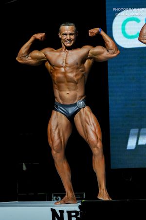 CLASSIC PHYSIQUE НОВИЧКИ
